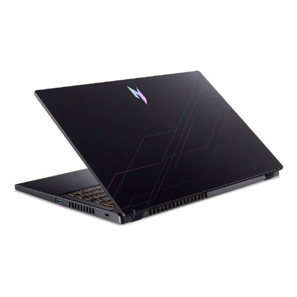 Acer Nitro V 16 AI ANV16 RTX 5070 / Ryzen 7 260